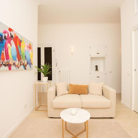 West Park Suite With Parking By Holiday Solutions Como Buitenkant foto