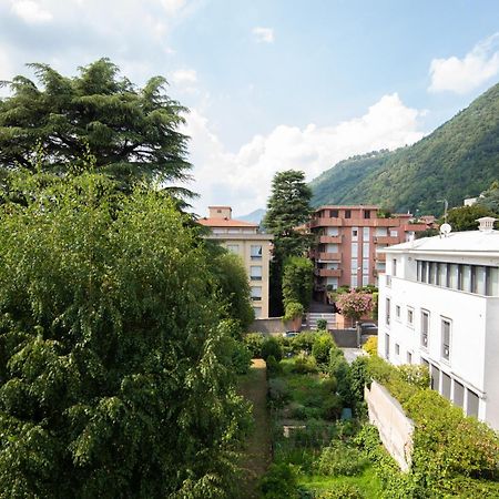 West Park Suite With Parking By Holiday Solutions Como Buitenkant foto