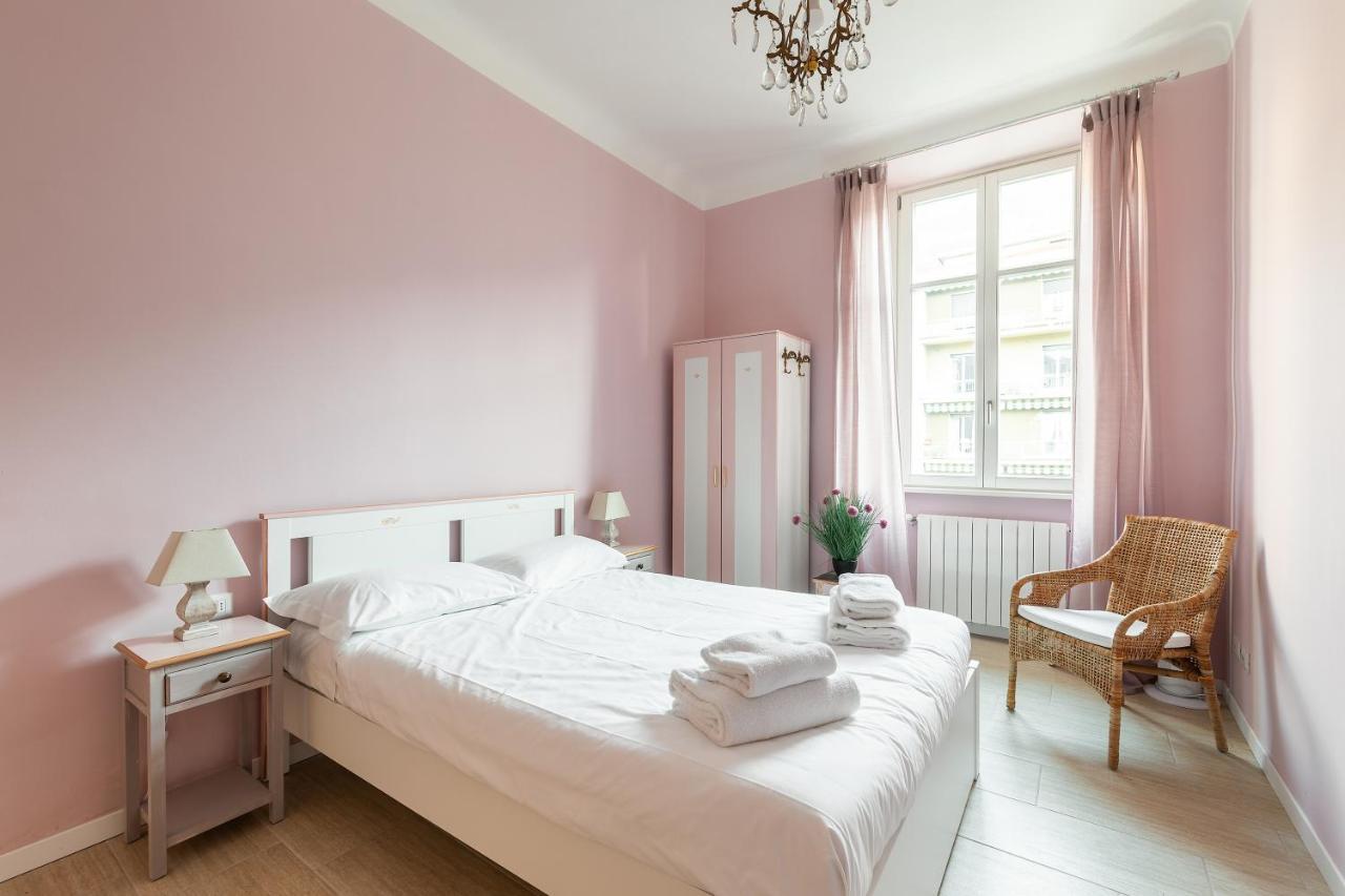 West Park Suite With Parking By Holiday Solutions Como Buitenkant foto